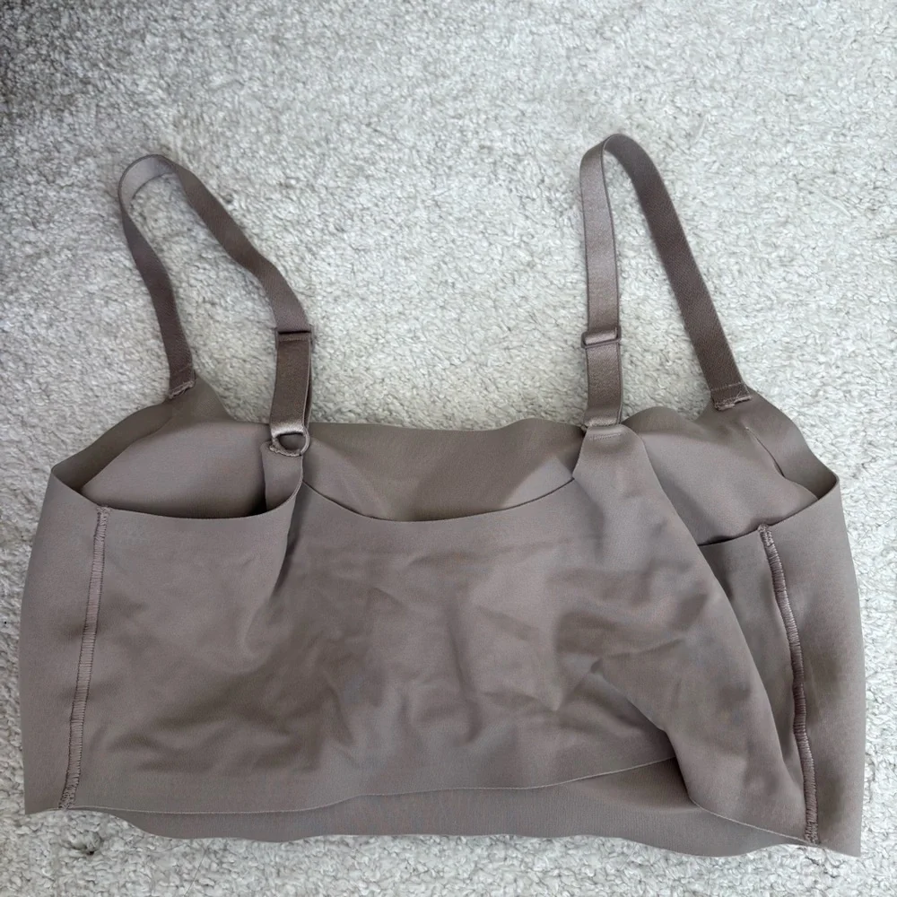 True & Co. Scoopneck Seamless Gray Beige Bralette